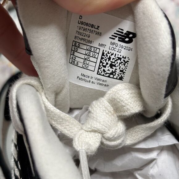 New Balance 9060 Sea Salt Bone - Picture 2 of 10